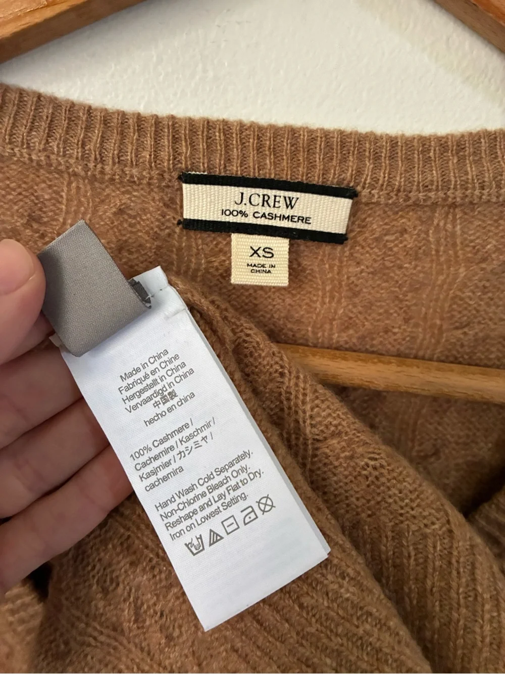 J. Crew Cashmere Cable-knit Relaxed V-neck Sweater in Heather Acorn